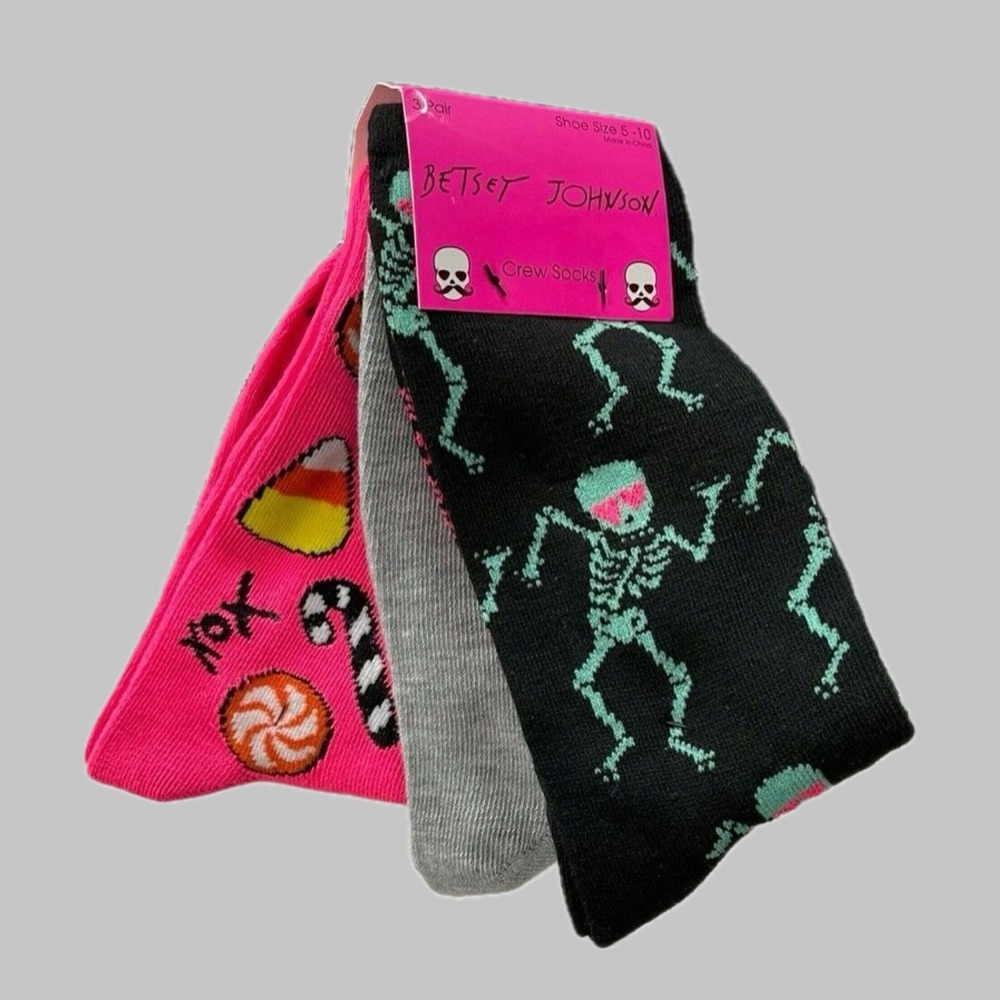 Betsey Johnson Halloween Crew Socks 3 Pack Skeleton Candy Pink Heather Gray 5-10
